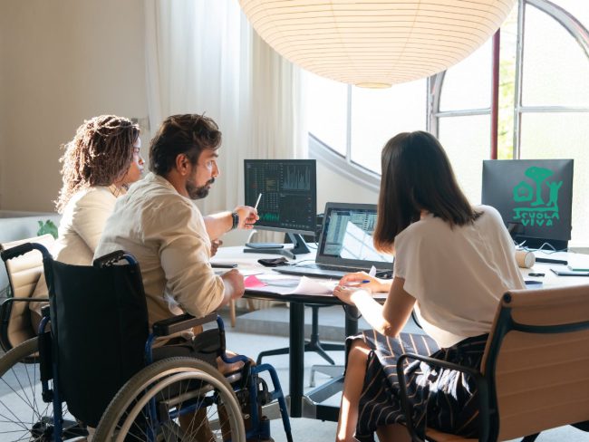 Persone con disabilità al lavoro